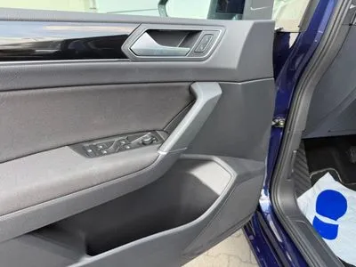 Volkswagen Touran Highline 2.0 TDI 150KM DSG