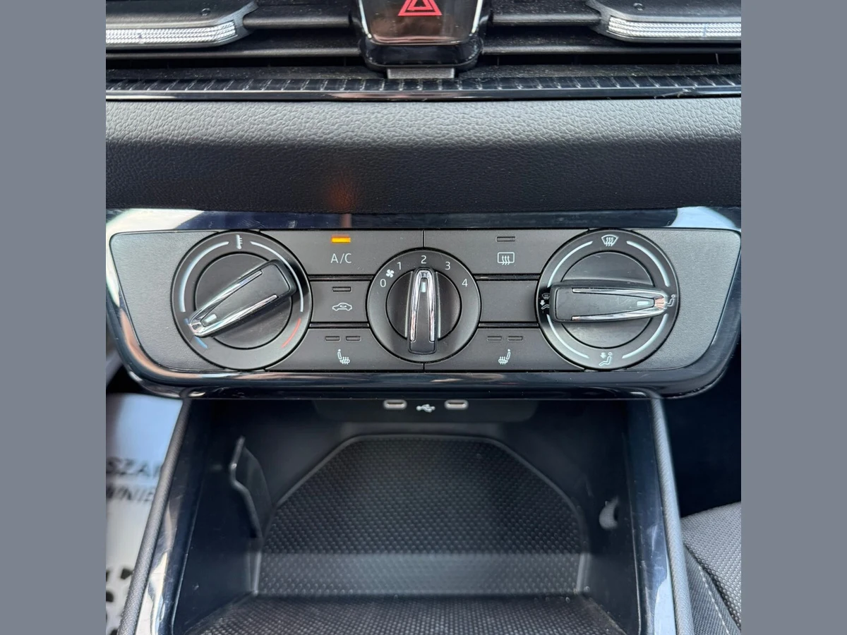 Škoda Fabia Selection 1.0 TSI 95KM IV (2021-) — zdjęcie 19