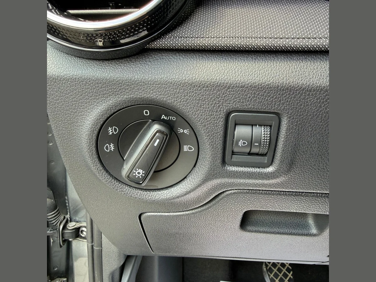 Škoda Fabia Selection 1.0 TSI 95KM IV (2021-) — zdjęcie 12