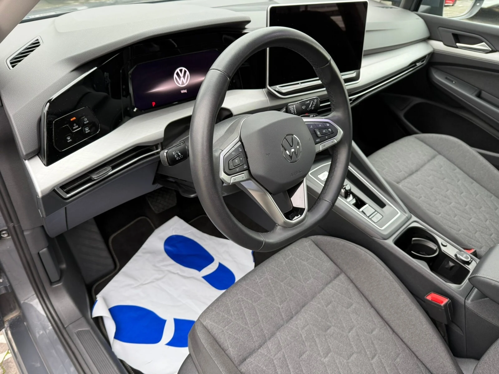 Volkswagen Golf Variant Life 2.0 TDI 150KM DSG VIII (2020-) — zdjęcie 9