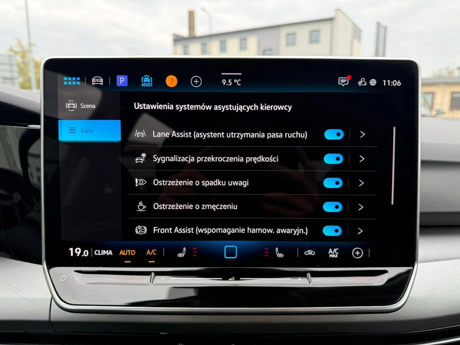Volkswagen Golf Variant Life 2.0 TDI 150KM DSG VIII (2020-) — zdjęcie 15