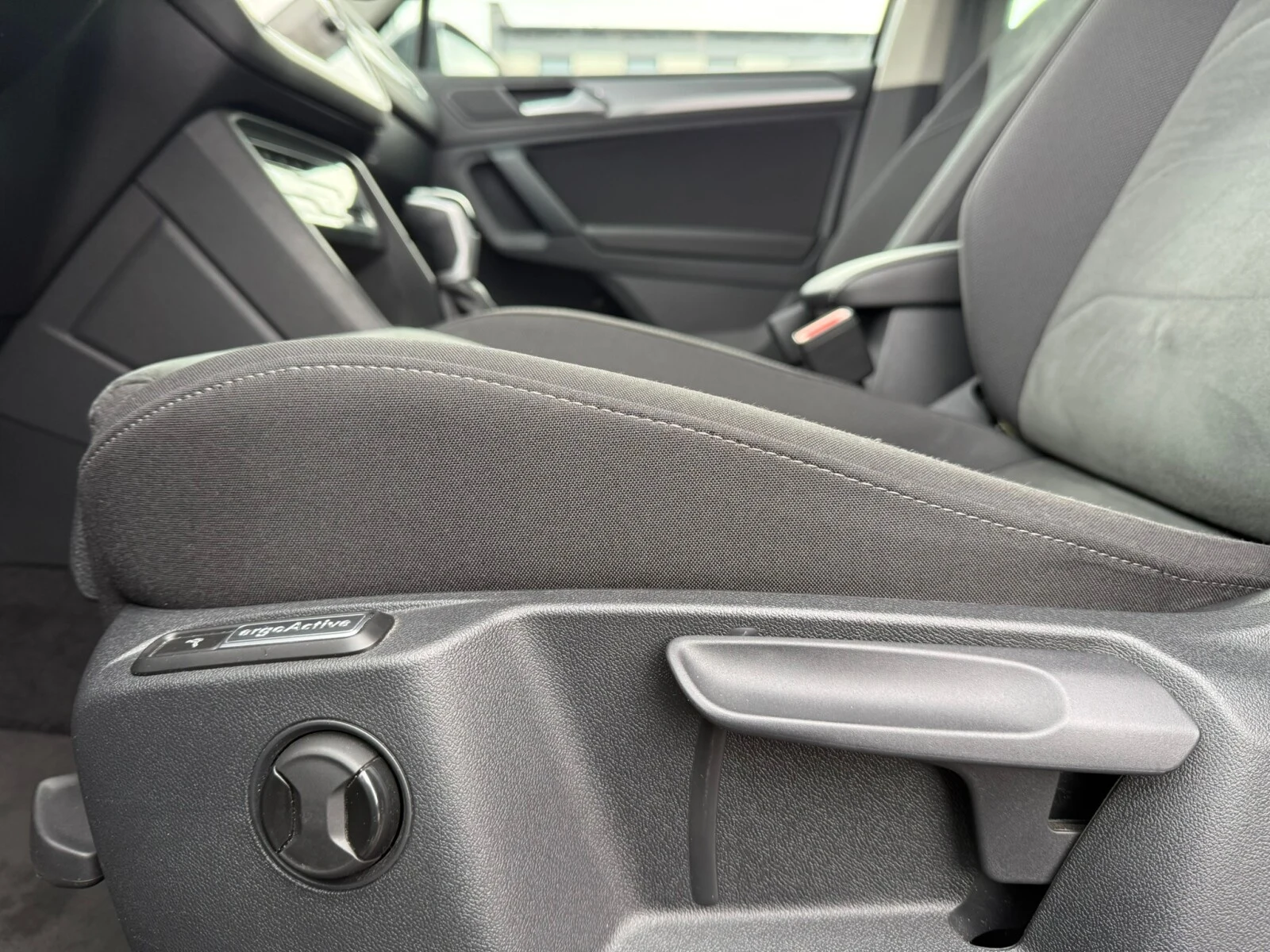 Volkswagen Tiguan Life 2.0 TDI 150KM DSG 4Motion II (2016-2024) — zdjęcie 11
