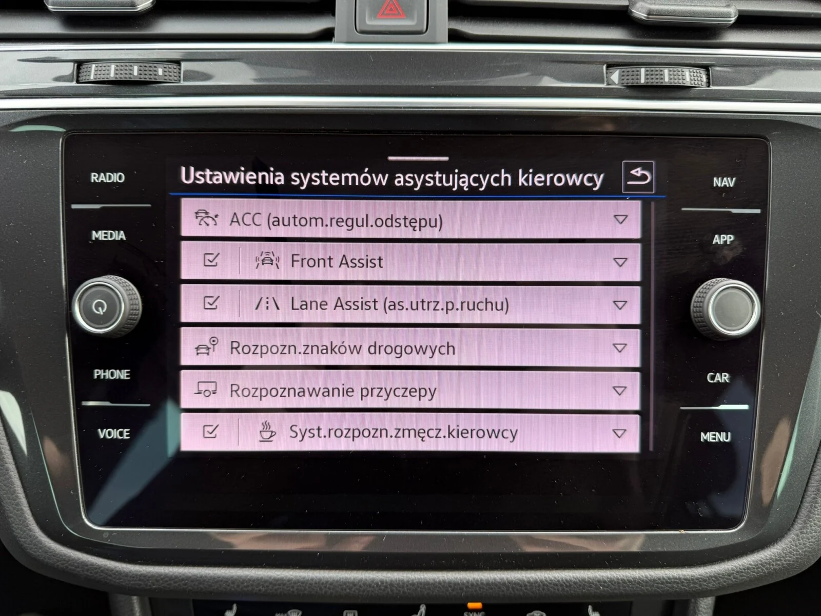 Volkswagen Tiguan Life 2.0 TDI 150KM DSG 4Motion II (2016-2024) — zdjęcie 18