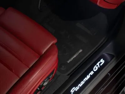 Porsche Panamera GTS