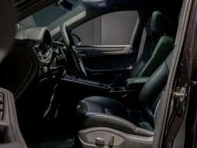 Porsche Macan Standard