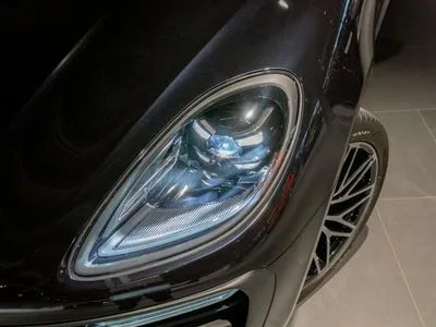Porsche Macan Standard
