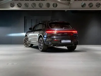 Porsche Macan Standard