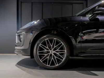 Porsche Macan Standard