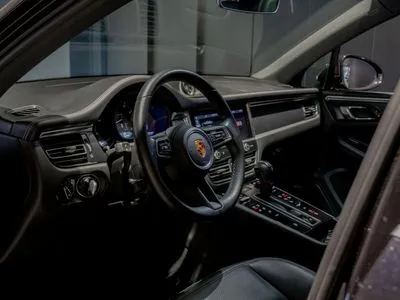 Porsche Macan Standard