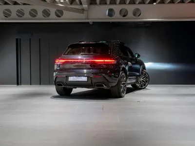 Porsche Macan Standard