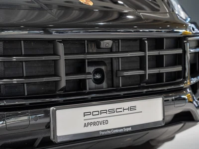 Porsche Cayenne Black Edition