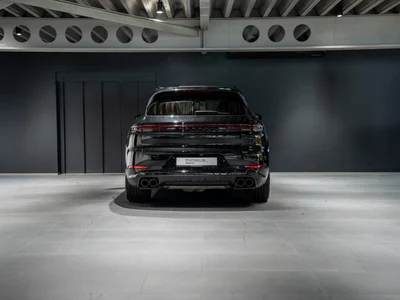 Porsche Cayenne Black Edition
