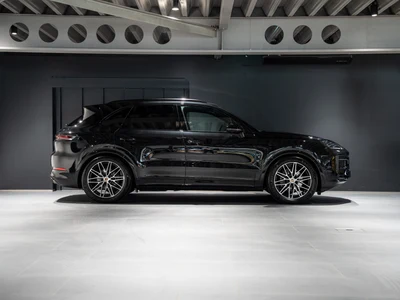 Porsche Cayenne Black Edition