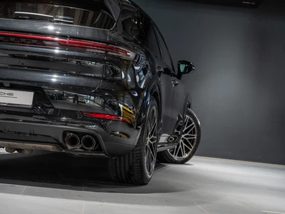 Porsche Cayenne Black Edition