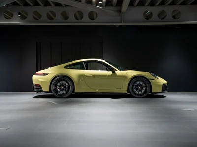 Porsche 911 Carrera T-Hybrid 4 GTS