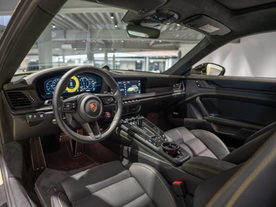 Porsche 911 Carrera T-Hybrid 4 GTS