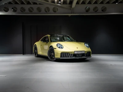 Porsche 911 Carrera T-Hybrid 4 GTS