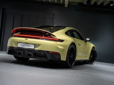 Porsche 911 Carrera T-Hybrid 4 GTS