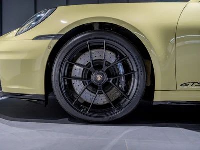 Porsche 911 Carrera T-Hybrid 4 GTS