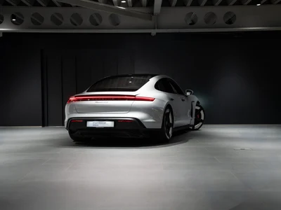 Porsche Taycan 4S