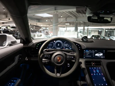 Porsche Taycan 4S