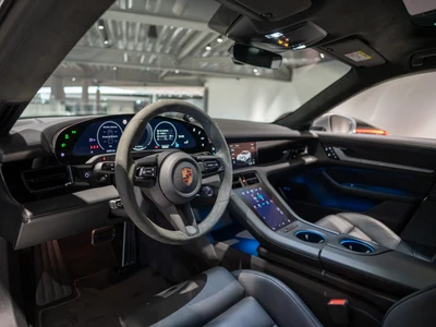 Porsche Taycan 4S