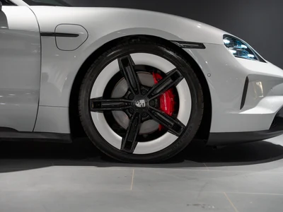 Porsche Taycan 4S