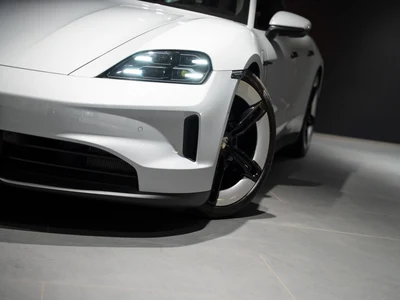 Porsche Taycan 4S