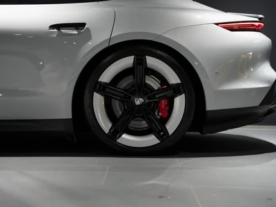 Porsche Taycan 4S
