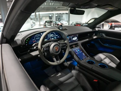 Porsche Taycan 4S