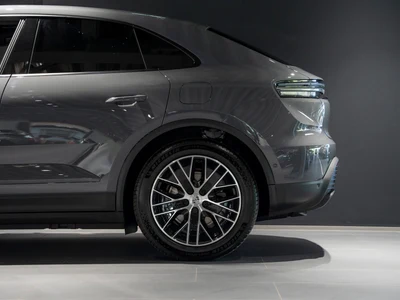 Porsche Macan 4 100kWh