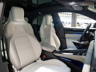 Porsche Macan 4 100kWh