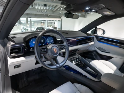 Porsche Macan 4 100kWh