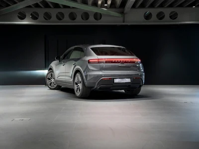 Porsche Macan 4 100kWh