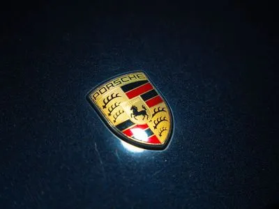 Porsche 911 Carrera 4