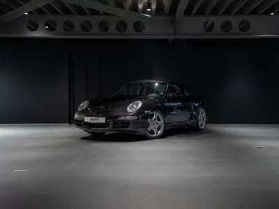 Porsche 911 Carrera 4