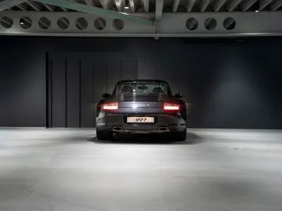 Porsche 911 Carrera 4