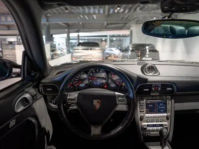 Porsche 911 Carrera 4