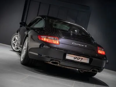 Porsche 911 Carrera 4
