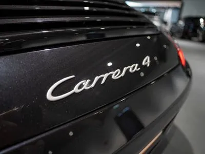 Porsche 911 Carrera 4