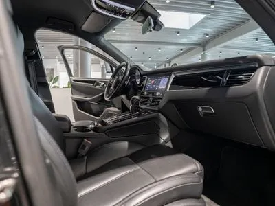 Porsche Macan S