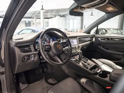 Porsche Macan S