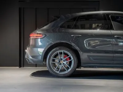 Porsche Macan S