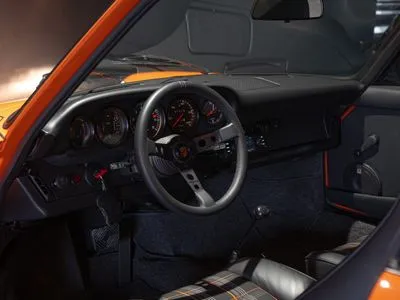 Porsche 911 Carrera