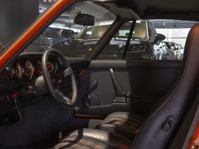 Porsche 911 Carrera