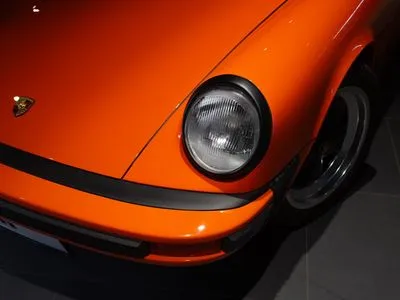 Porsche 911 Carrera