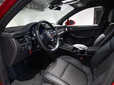 Porsche Macan Standard