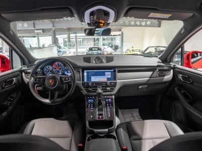 Porsche Macan Standard