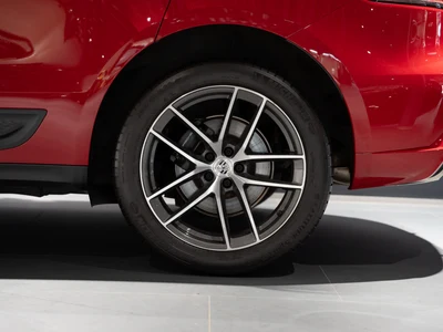 Porsche Macan Standard