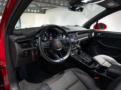 Porsche Macan Standard